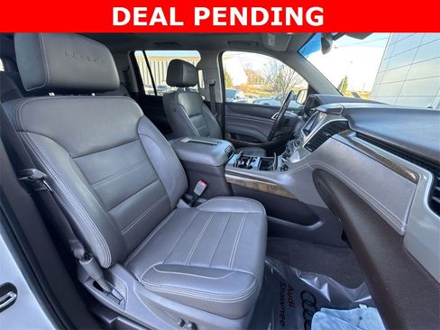 Used 2018 GMC Yukon XL Denali w/ Denali Ultimate Package image 28