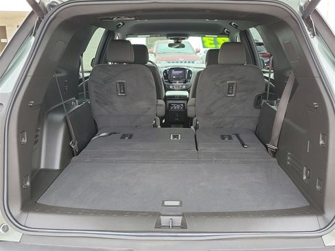 Certified 2023 Chevrolet Traverse LT image 12