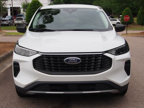 Certified 2023 Ford Escape Active FWD image 2