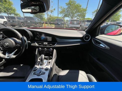Used 2024 Alfa Romeo Giulia Veloce AWD/4WD image 21