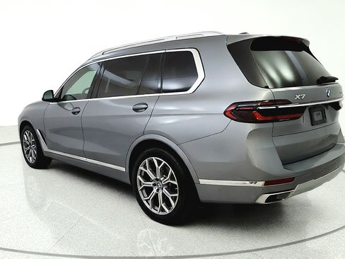 Used 2025 BMW X7 xDrive40i AWD/4WD image 5