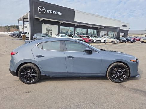 Used 2025 MAZDA MAZDA3 Hatchback w/ Appearance Package image 6