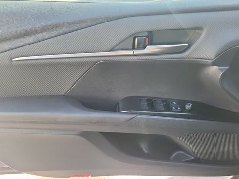 Used 2026 Toyota Camry SE FWD image 21