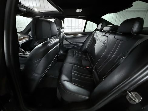 Used 2017 BMW 540i xDrive image 22