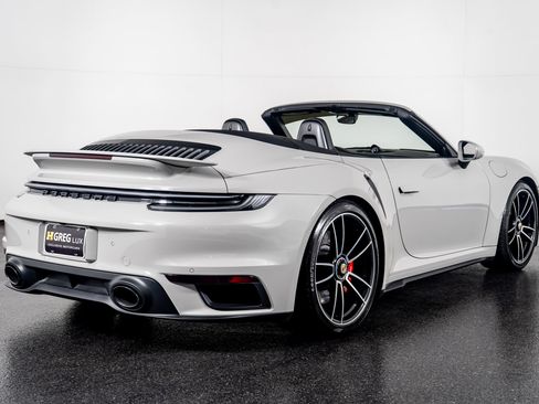 Used 2022 Porsche 911 Turbo image 11