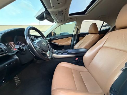 Used 2018 Lexus IS 300 RWD image 24