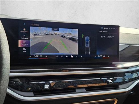 Used 2024 BMW X7 xDrive40i image 13