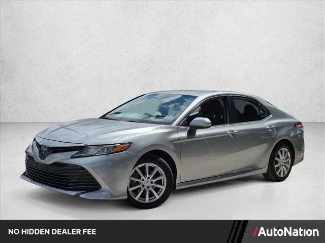 Used 2019 Toyota Camry LE FWD image 1