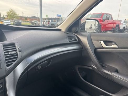 Used 2011 Acura TSX Sedan image 18