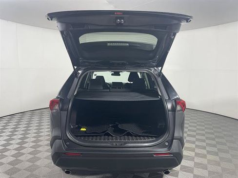 Used 2023 Toyota RAV4 LE AWD/4WD image 22