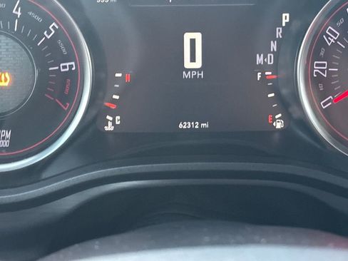 Used 2018 Dodge Challenger SXT image 21