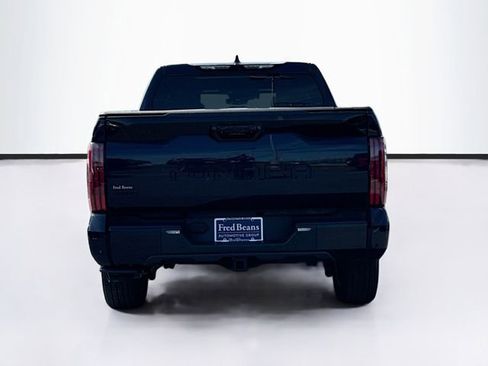 Used 2023 Toyota Tundra Platinum AWD/4WD image 7