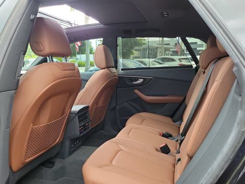 Used 2019 Audi Q8 Prestige AWD/4WD image 12