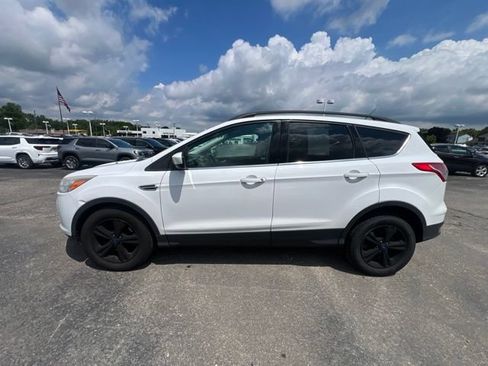 Used 2015 Ford Escape SE w/ Equipment Group 201A FWD image 8