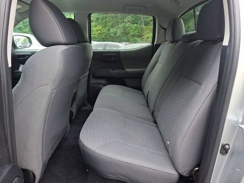 Used 2023 Toyota Tacoma SR AWD/4WD image 12