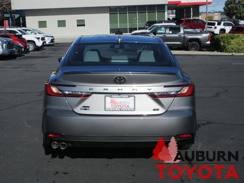 New 2026 Toyota Camry SE image 3