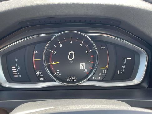 Used 2018 Volvo S60 T5 Cross Country Platinum AWD/4WD image 15