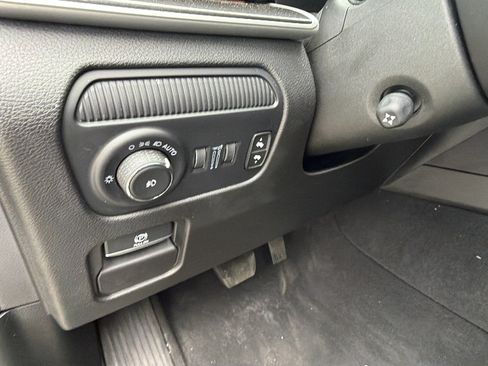 Certified 2024 Jeep Wagoneer 4WD image 26