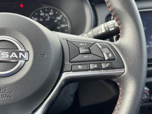 Used 2024 Nissan Kicks SR image 17