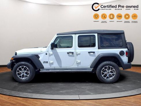 Used 2025 Jeep Wrangler Unlimited Sport AWD/4WD image 17