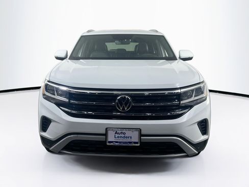 Used 2023 Volkswagen Atlas Cross Sport SE image 2