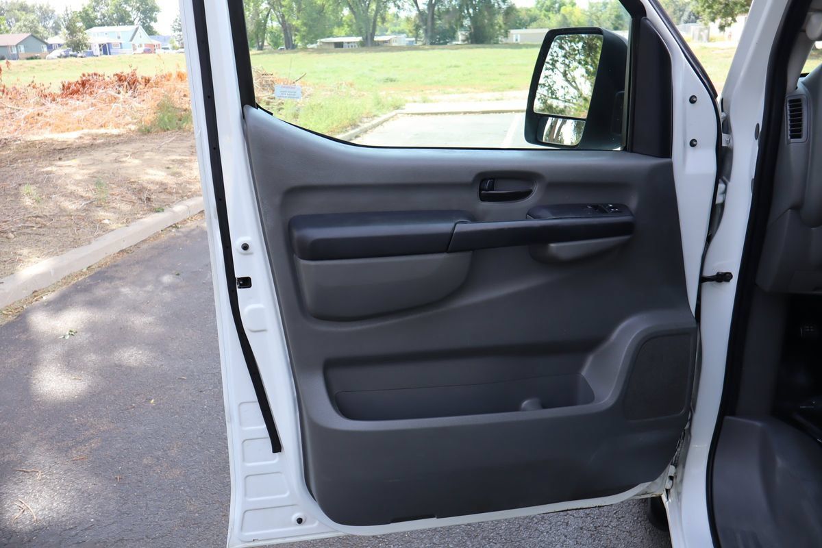 Used 2012 Nissan NV 3500 SV w/ Side Curtain Airbag Pkg RWD image 23