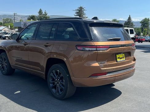 New 2026 Jeep Grand Cherokee Limited AWD/4WD image 7