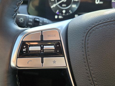 Used 2024 Kia Telluride SX Prestige w/ Towing Package image 30