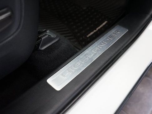 Used 2021 Toyota Highlander Platinum image 45