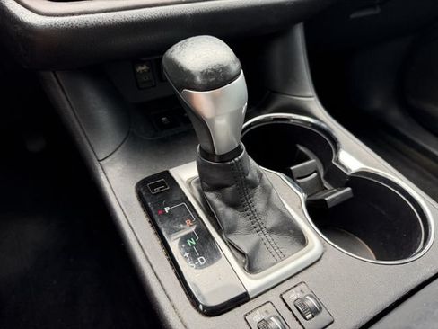 Used 2017 Toyota Highlander XLE FWD image 21