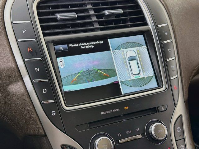 Used 2016 Lincoln MKX Reserve w/ Luxury Package FWD image 17