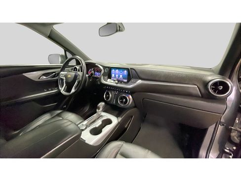 Used 2020 Chevrolet Blazer LT FWD image 19