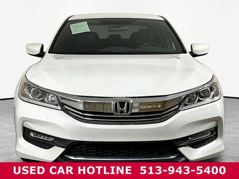 Used 2017 Honda Accord Sport image 2