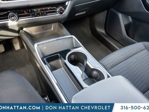 Used 2025 Chevrolet Equinox LT image 12