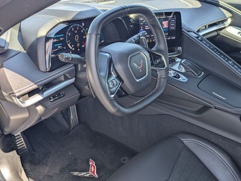 Used 2023 Chevrolet Corvette Stingray Preferred Conv w/ Z51 Performance Package RWD image 10