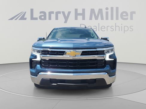Used 2024 Chevrolet Silverado 1500 LT RWD image 8