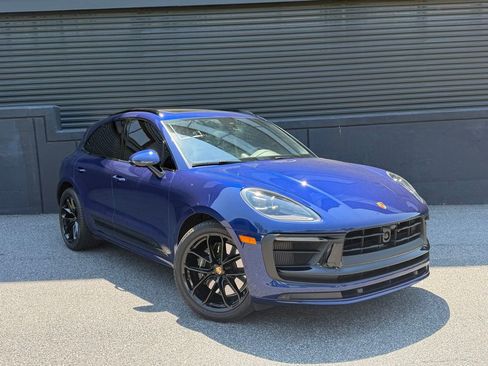 Certified 2025 Porsche Macan GTS AWD/4WD image 12