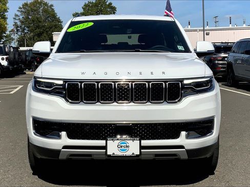 Used 2022 Jeep Wagoneer Series II image 3