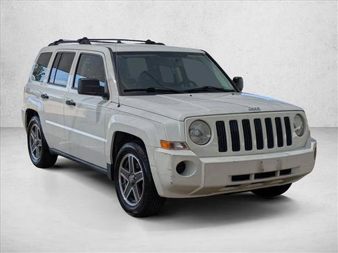 Used 2008 Jeep Patriot Sport FWD image 3