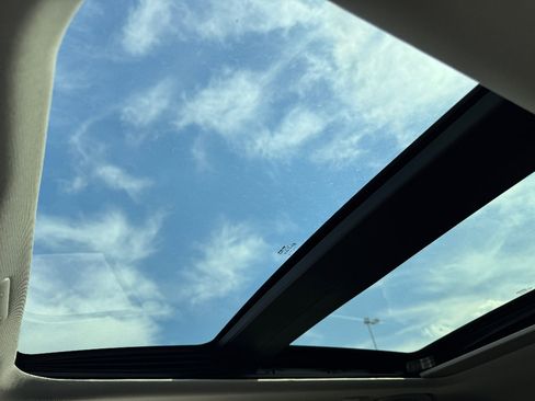 Used 2022 Nissan Murano Platinum w/ Cargo Package image 18