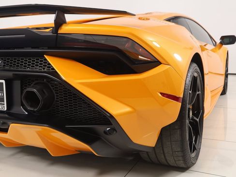 Used 2023 Lamborghini Huracan Tecnica image 81