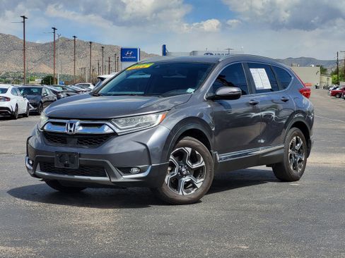 Used 2018 Honda CR-V Touring image 1