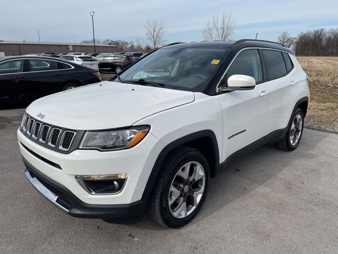 Used 2018 Jeep Compass Limited image 3