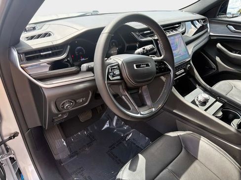 Used 2023 Jeep Grand Cherokee Overland w/ Rear Seat Video Group I RWD image 21