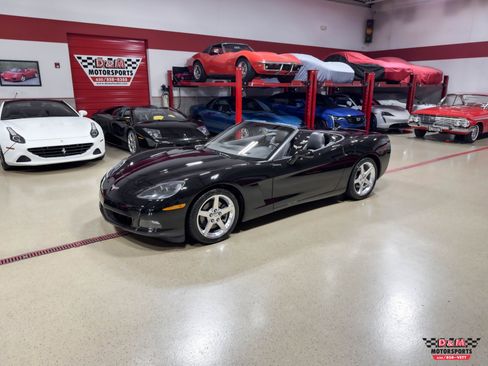 Used 2005 Chevrolet Corvette Convertible w/ Preferred Equipment Group RWD image 30
