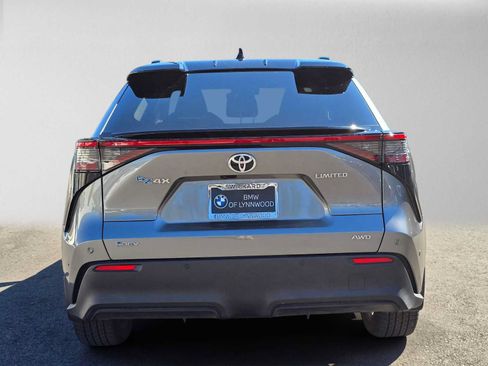 Used 2024 Toyota bZ4X AWD w/ Weather Package image 4