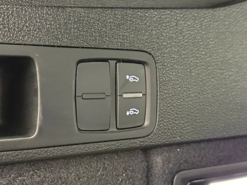 Used 2023 Audi SQ5 Premium Plus w/ Premium Plus Package AWD/4WD image 38