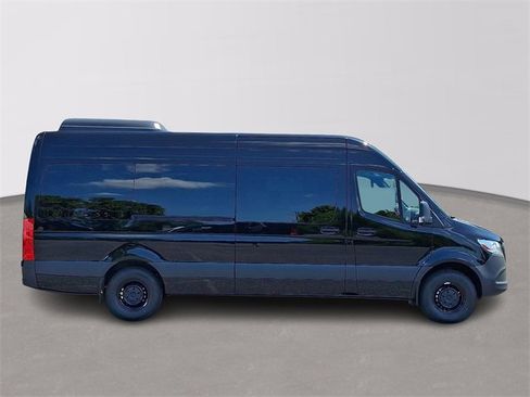 New 2025 Mercedes-Benz Sprinter 2500 image 4