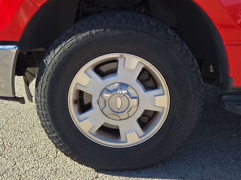 Used 2012 Ford F150 XLT w/ XLT Convenience Pkg image 11