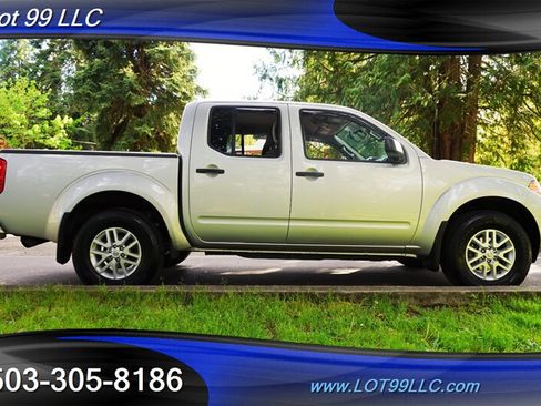 Used 2016 Nissan Frontier SV AWD/4WD image 8